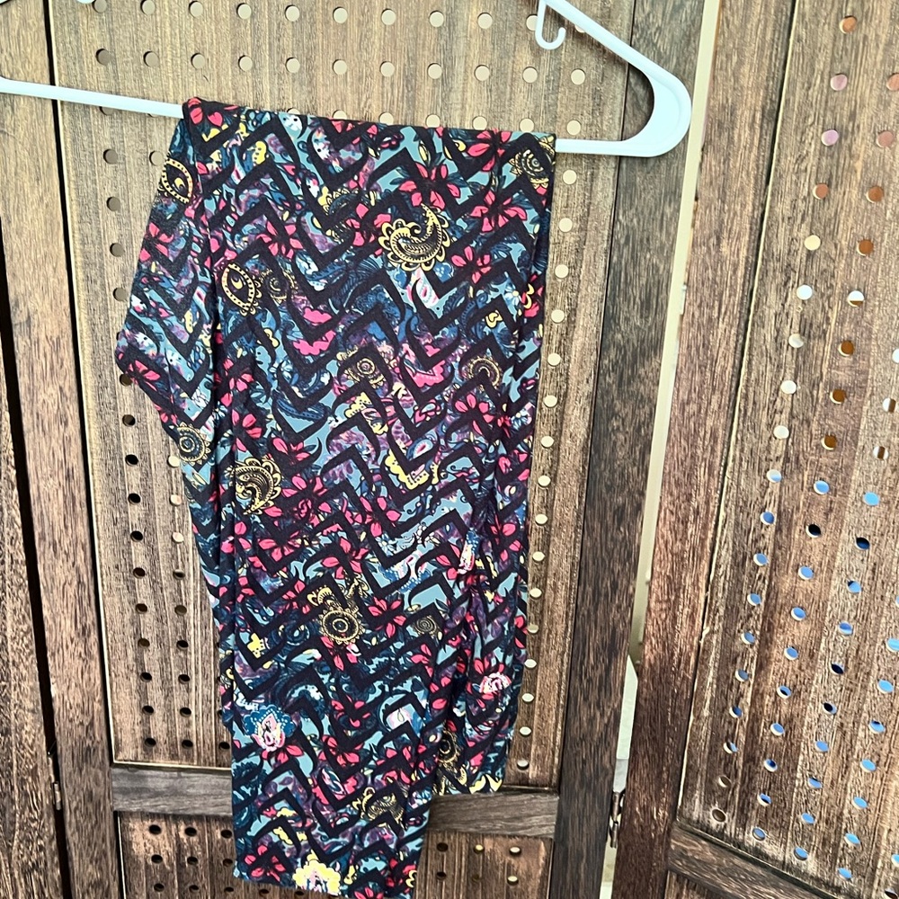 LuLaRoe leggings Tall & Curvy (TC) - black multi
